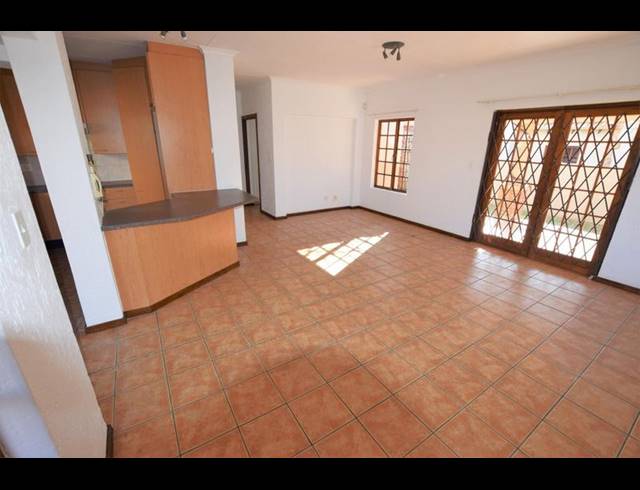 2 BEDROOM TOWNHOUSE FOR SALE IN LONEHILL